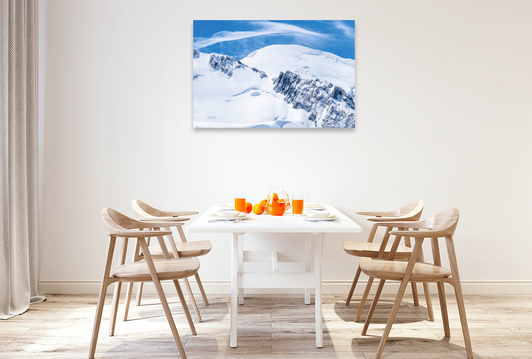 Premium Textil-Leinwand Ein Wolkenbogen über dem Mont Maudit und Mont Blanc