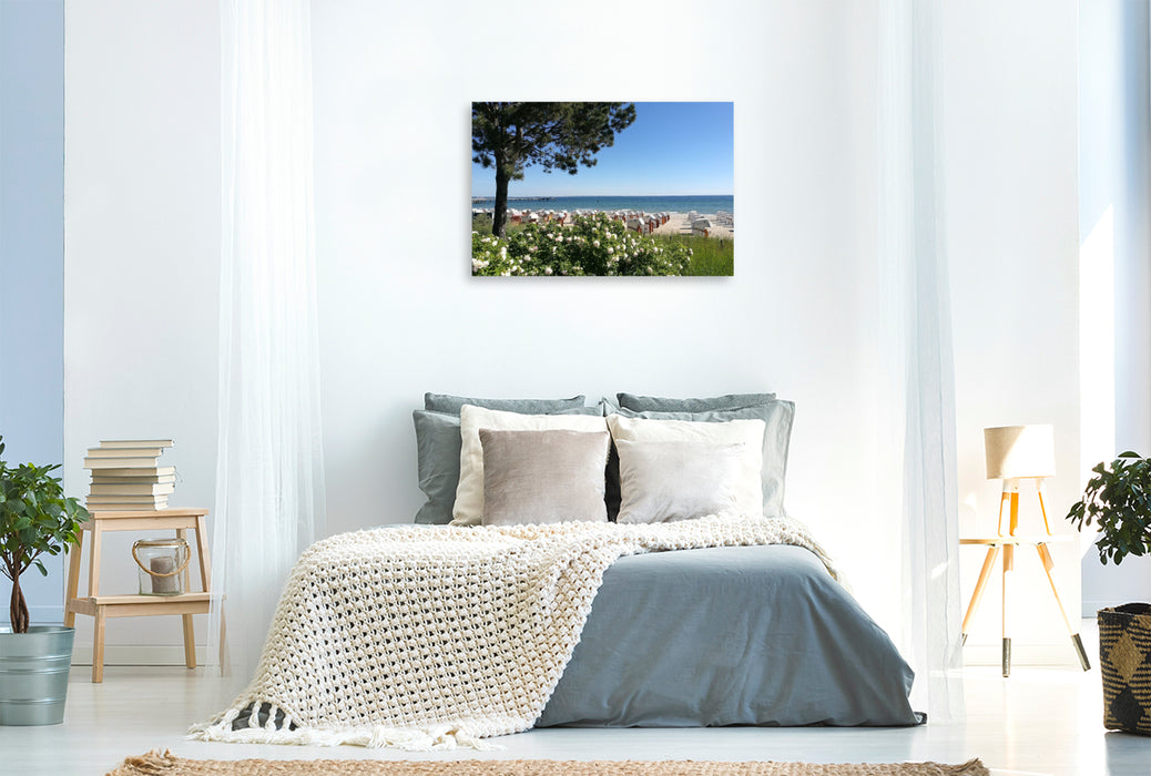 Premium Textil-Leinwand Blumenspiel am Strand