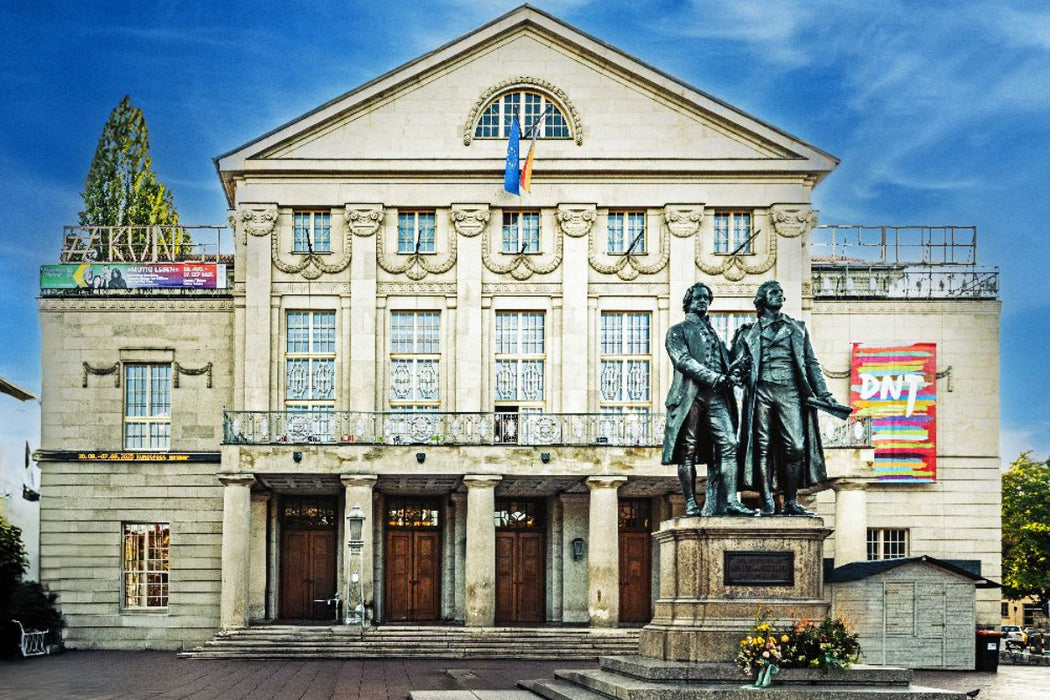 Premium Textil-Leinwand Goethe und Schiller vor dem Nationaltheater