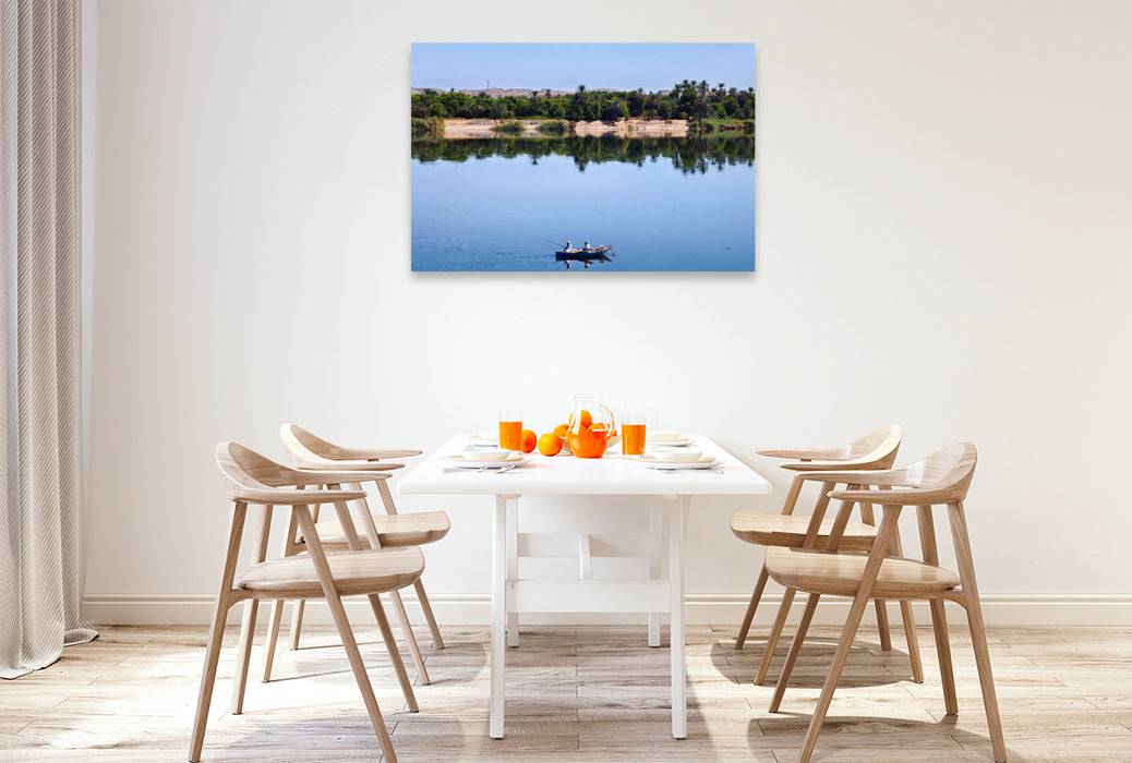 Premium Textil-Leinwand Kleines Fischerboot auf dem großen Nil