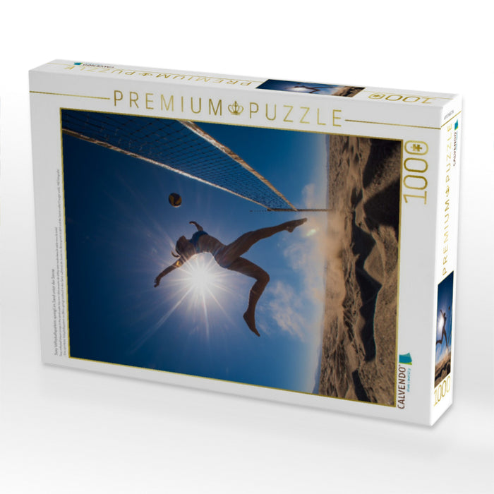 Sexy Volleyballspielerin springt im Sand unter der Sonne - CALVENDO Foto-Puzzle'