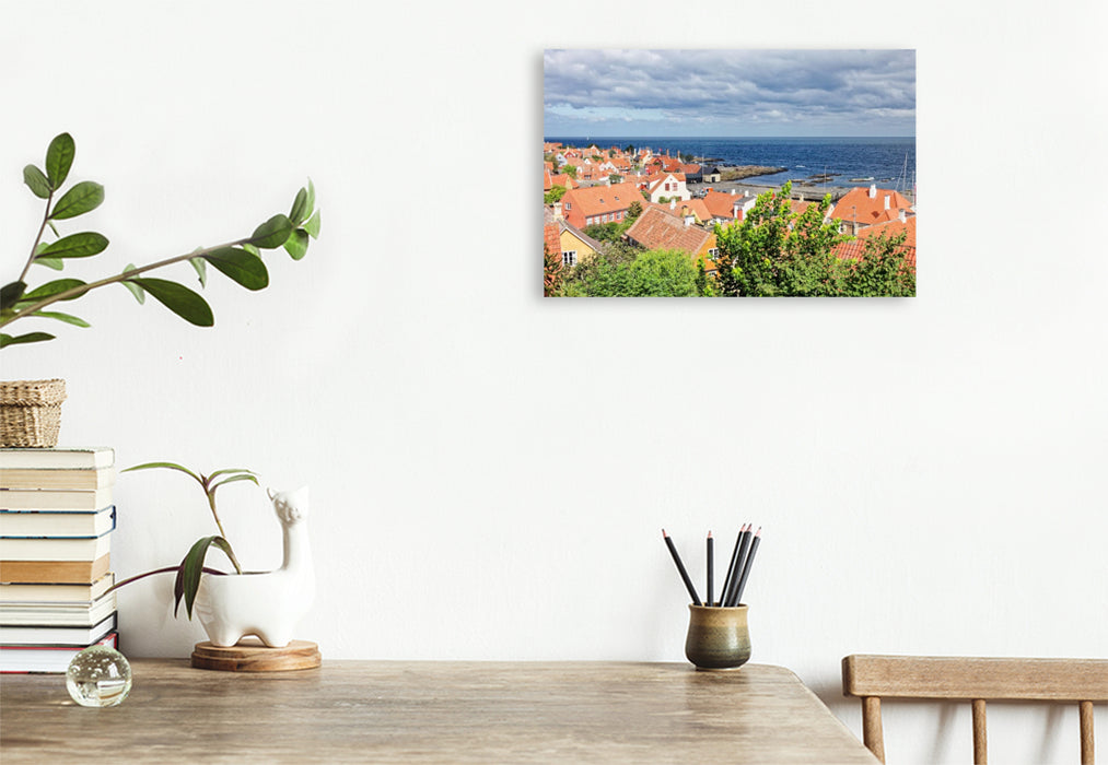 Premium Textil-Leinwand Gudhjem - Kleinstadt an Bornholms Nordküste