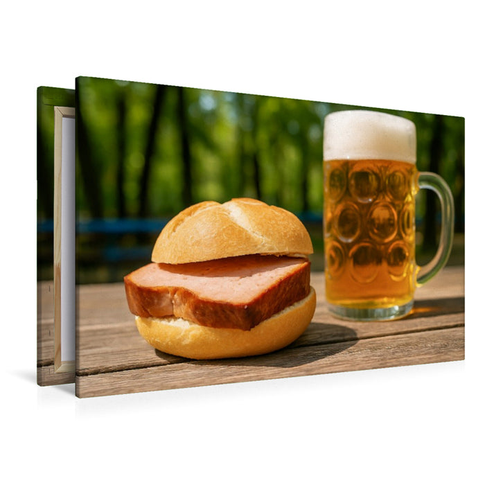 Premium Textil-Leinwand Leberkässemmel mit Leberkäse in freier Natur