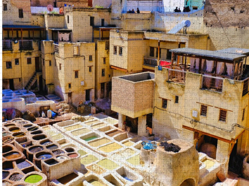 Marokko - Die Gerbereien im Gerberviertel in der Medina von Fès - CALVENDO Foto-Puzzle'