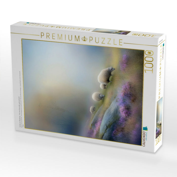 Schafe am Berghang - fast verschwunden, ganz präsent - CALVENDO Foto-Puzzle'