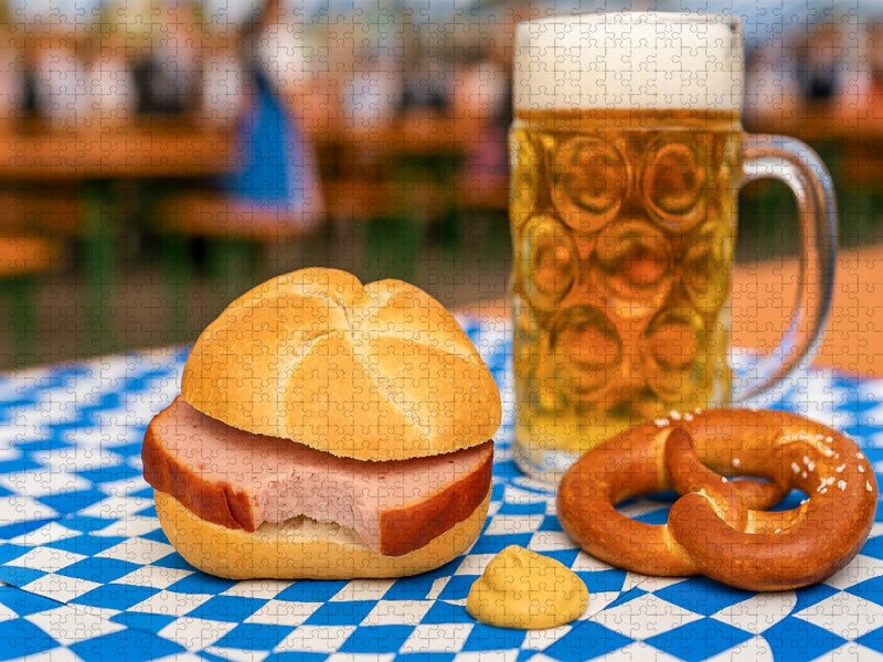 Leberkässemmel mit einer Maß Bier und Brezn - CALVENDO Foto-Puzzle'
