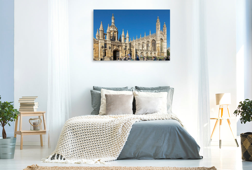 Premium Textil-Leinwand Torhaus und Kirche, Kings's College, Cambridge