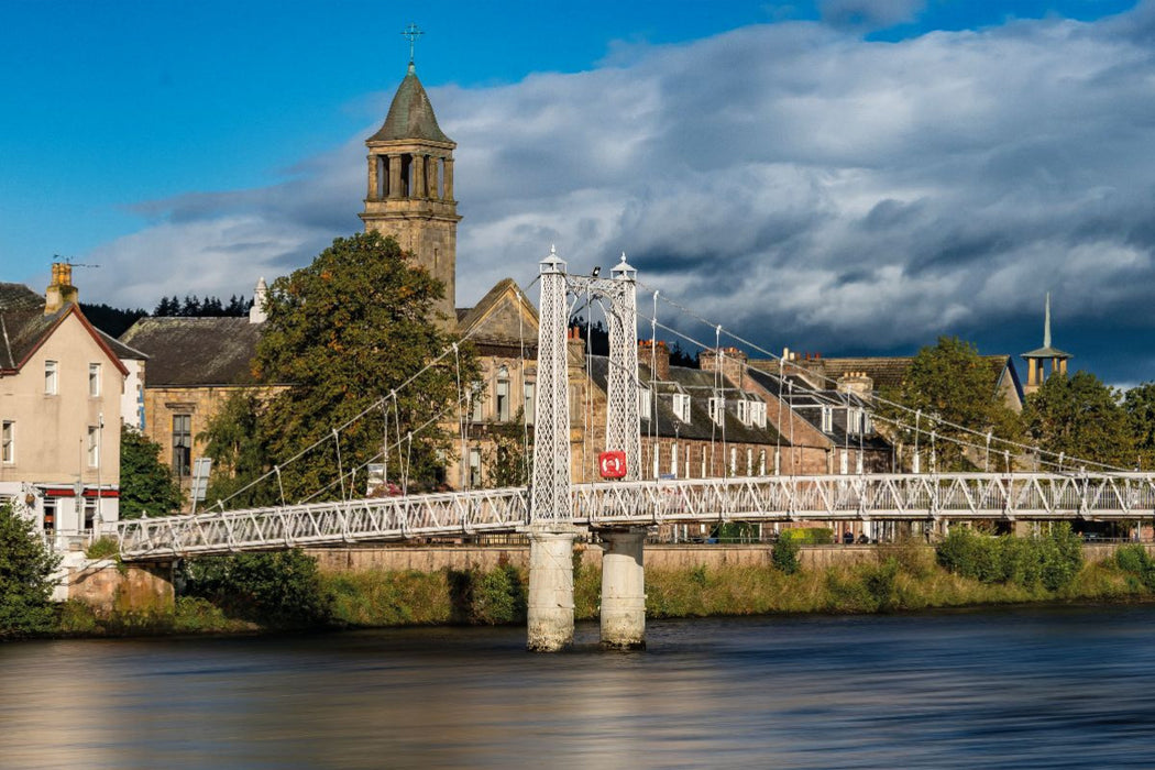 Premium Textil-Leinwand Blick auf Greig Street Bridge Inverness