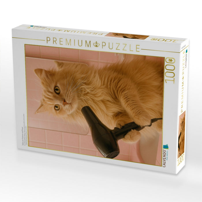 Katze am Frisieren und Fönen - CALVENDO Foto-Puzzle'
