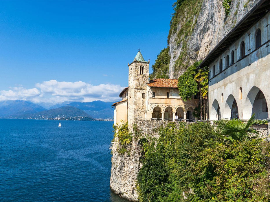 Santa Caterina del Sasso am Lago Maggiore - CALVENDO Foto-Puzzle'