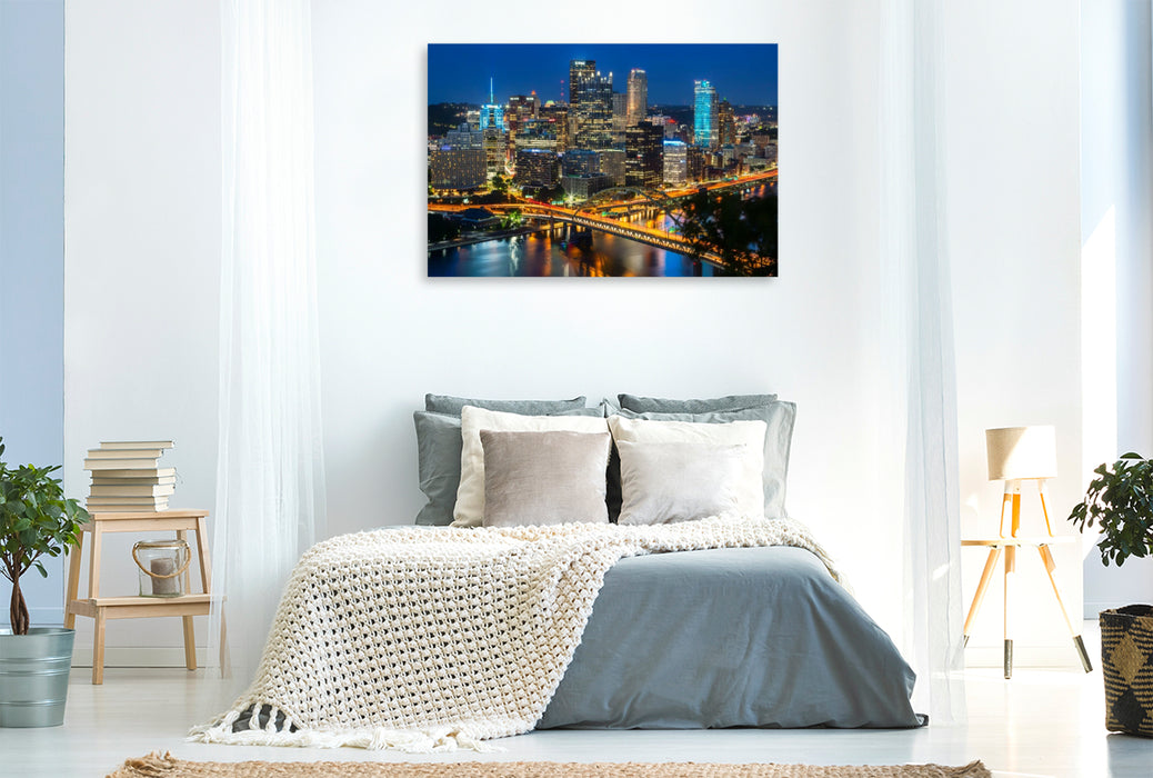 Premium Textil-Leinwand Traumhafte Skyline von Pittsburgh am Abend