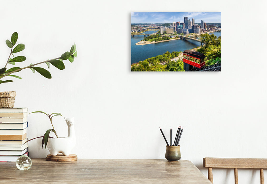 Premium Textil-Leinwand Imposante Pittsburgh Skyline mit Duquesne Incline