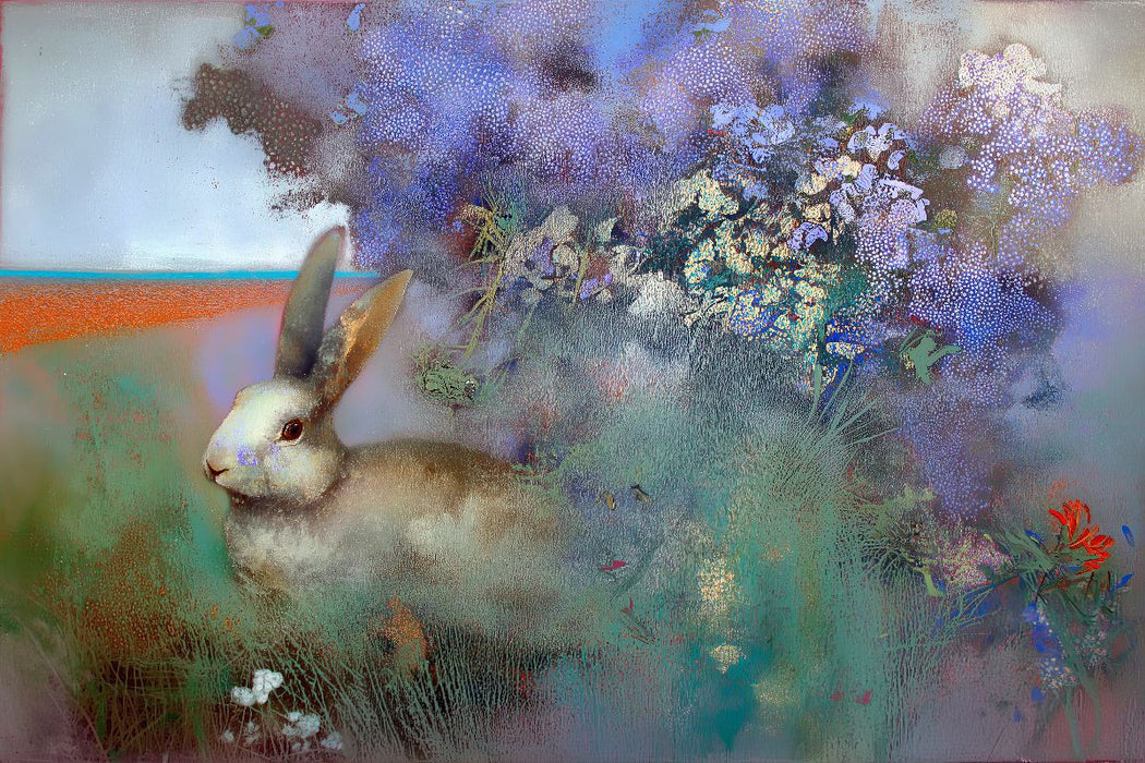 Premium Textil-Leinwand Hase vor der Hecke