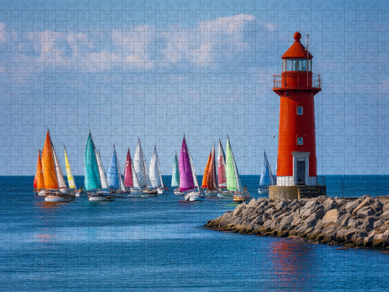 Segel wie bunte Schmetterlinge und der Leuchtturm wacht über den Tanz der Boote - CALVENDO Foto-Puzzle'