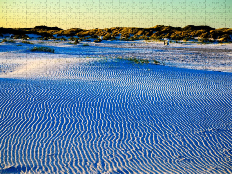 Nordseestrand nach einer stürmischen Nacht an der Westküste - CALVENDO Foto-Puzzle'