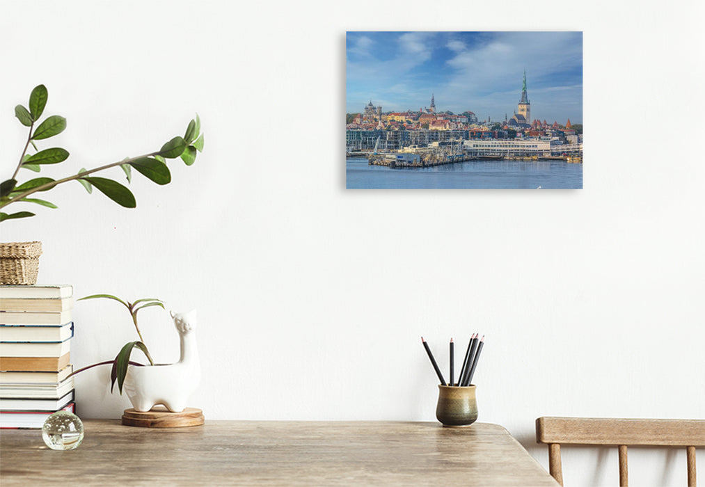 Premium Textil-Leinwand Skyline Tallinn – Ein Blick, tausend Geschichten