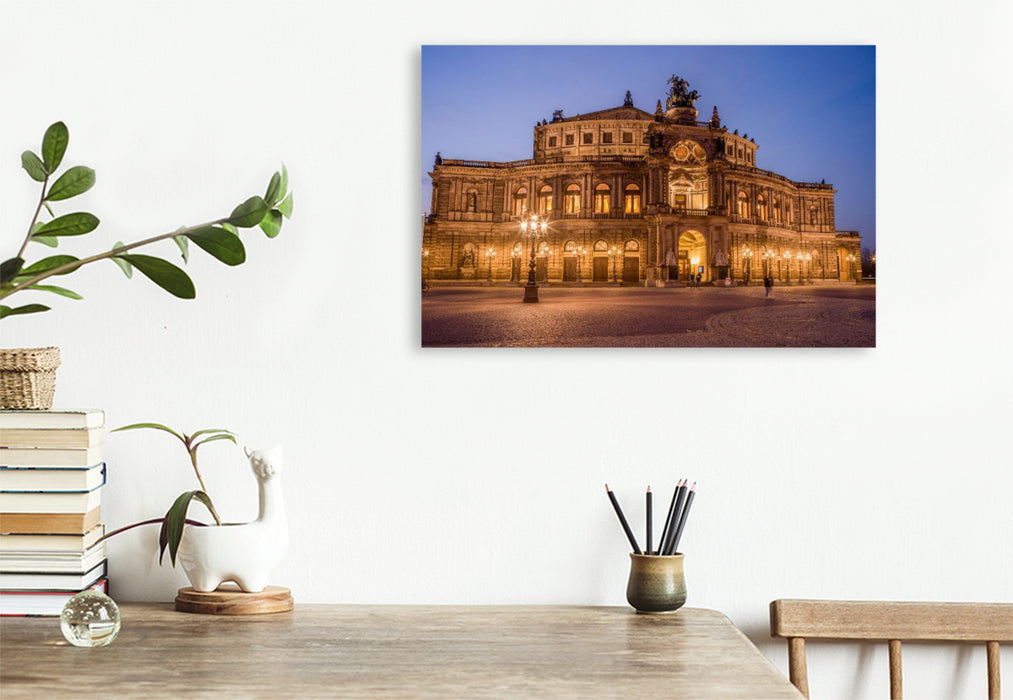 Premium Textil-Leinwand Dresden - Semperoper bei Nacht