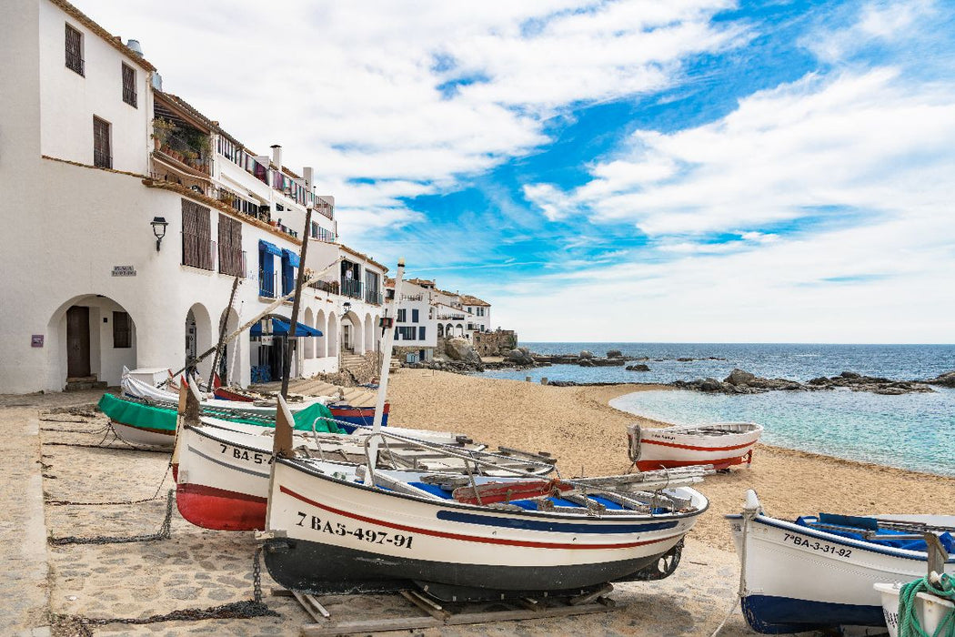 Premium Textil-Leinwand Ein Motiv aus dem Kalender Catalunya, der bezaubernde Norden Spaniens