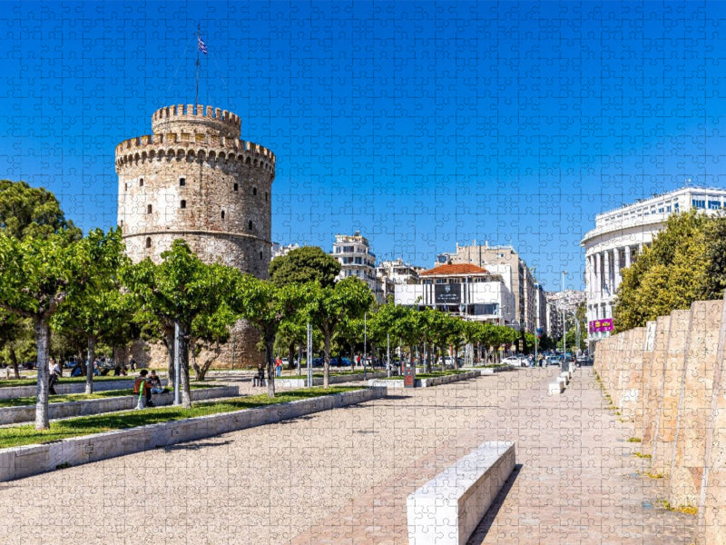 Weißer Turm von Thessaloniki mit Blick auf moderne Stadtstruktur - CALVENDO Foto-Puzzle'