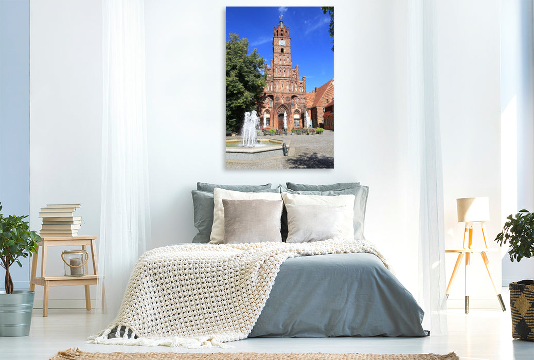 Premium Textil-Leinwand Brandenburg an der Havel, das Altstädtische Rathaus mit Roland
