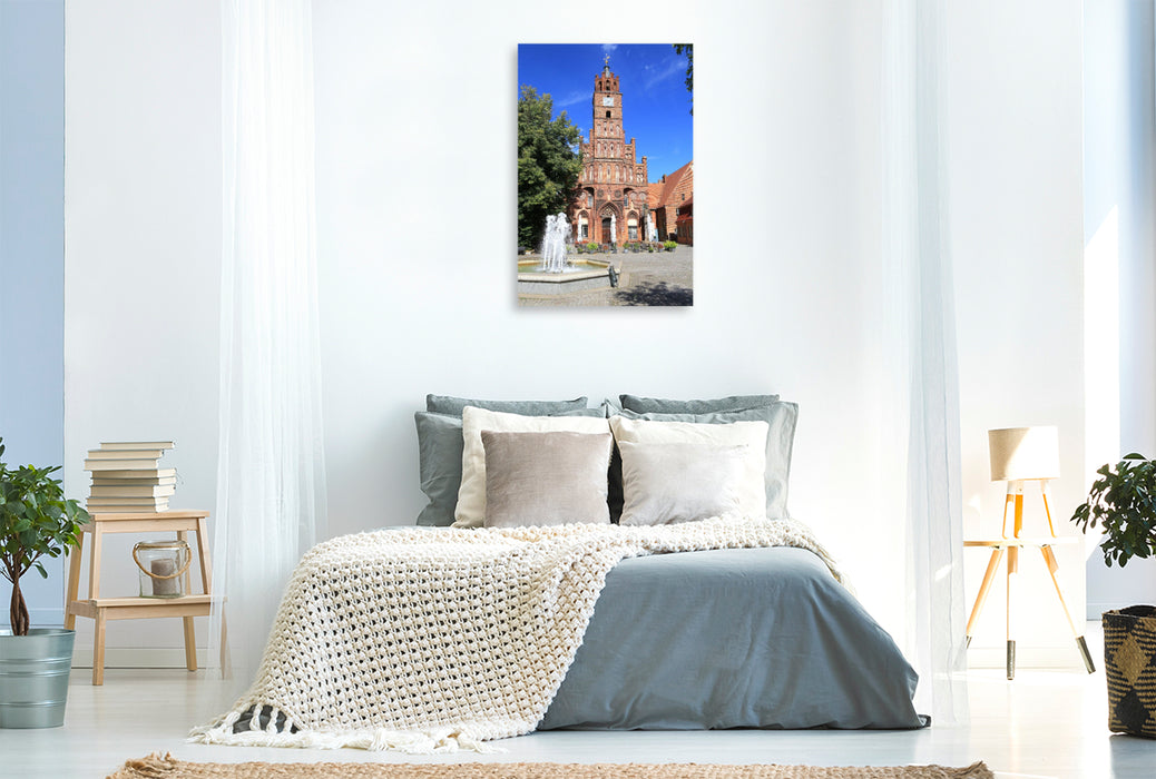 Premium Textil-Leinwand Brandenburg an der Havel, das Altstädtische Rathaus mit Roland