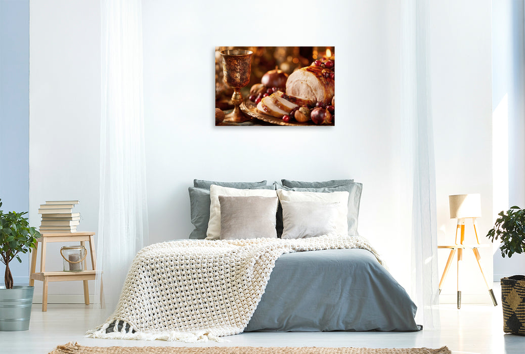 Premium Textil-Leinwand Ein gedeckter Tisch voller Dankbarkeit und Herbstgold