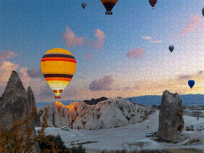 Feuerballon über Kappadokien - CALVENDO Foto-Puzzle'