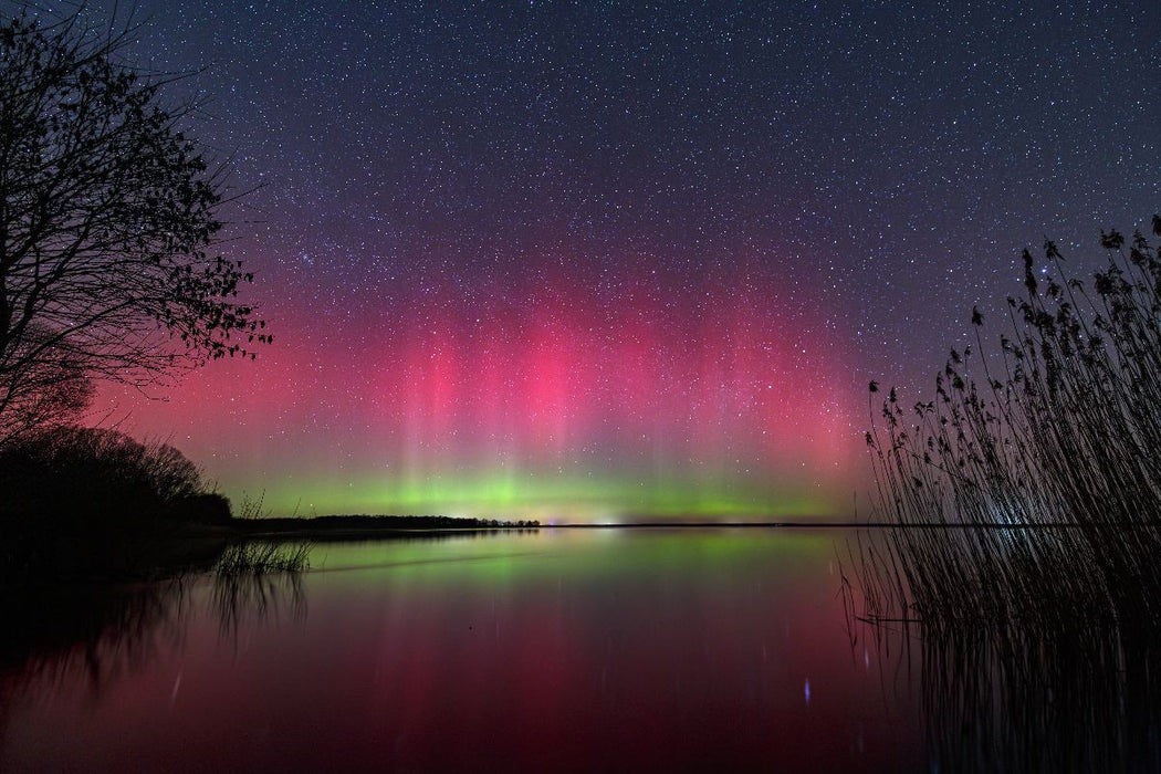 Premium Textil-Leinwand Polarlichter über der Müritz