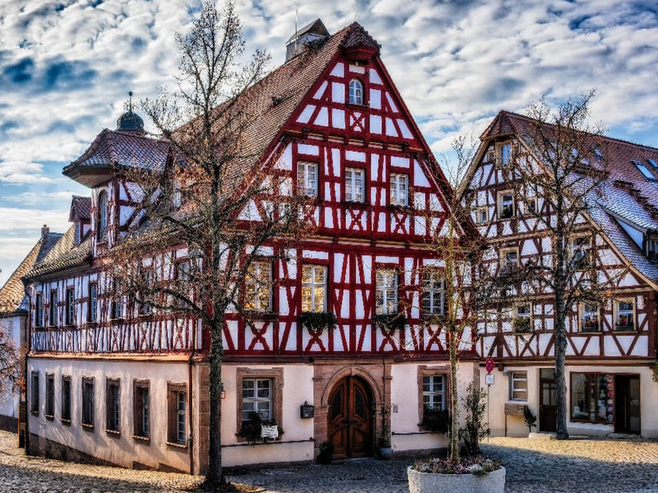 Altes Rathaus - Nord-/Ostseite am Marktplatz in Herzogenaurach, Bayern - CALVENDO Foto-Puzzle'