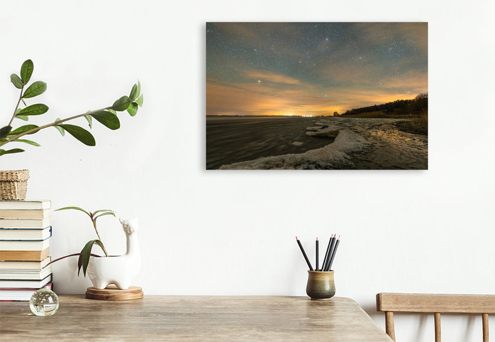 Premium Textil-Leinwand Sternennacht über dem Eiswall der Müritz