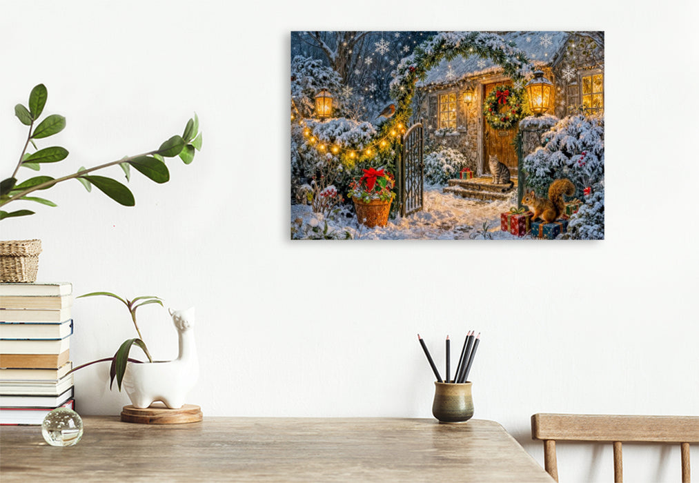 Premium Textil-Leinwand Weihnachts‑Cottage mit Tieren an geschmückter Gartenpforte