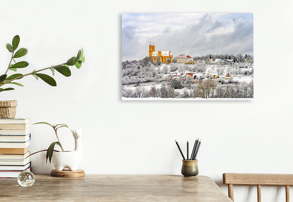 Premium Textil-Leinwand Der winterliche Schönenberg mit der Wallfahrtskirche in Ellwangen (Jagst) im Ostalbkreis