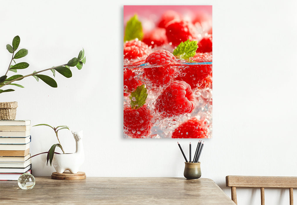 Premium Textil-Leinwand Frische Himbeeren mit Eiswürfeln