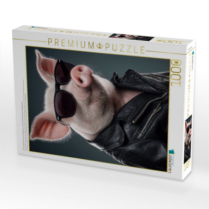 Ein cooles Schwein mit Lederjacke und Sonnenbrille posiert selbstbewusst - CALVENDO Foto-Puzzle'