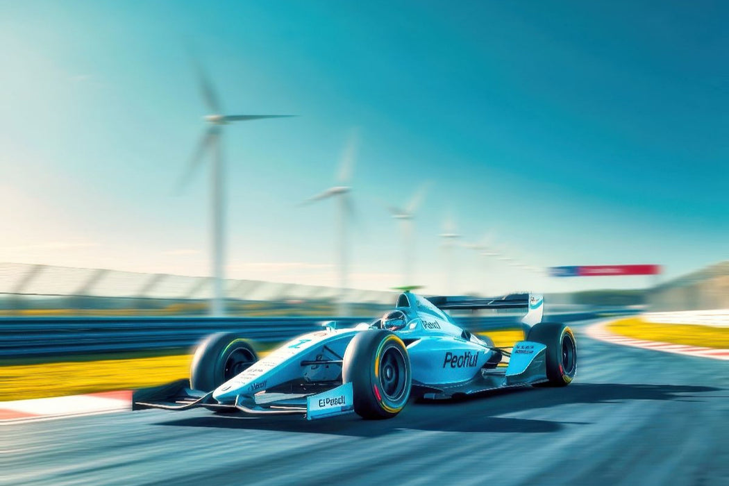 Premium Textil-Leinwand Rennen für morgen – elektrisch, urban, global.