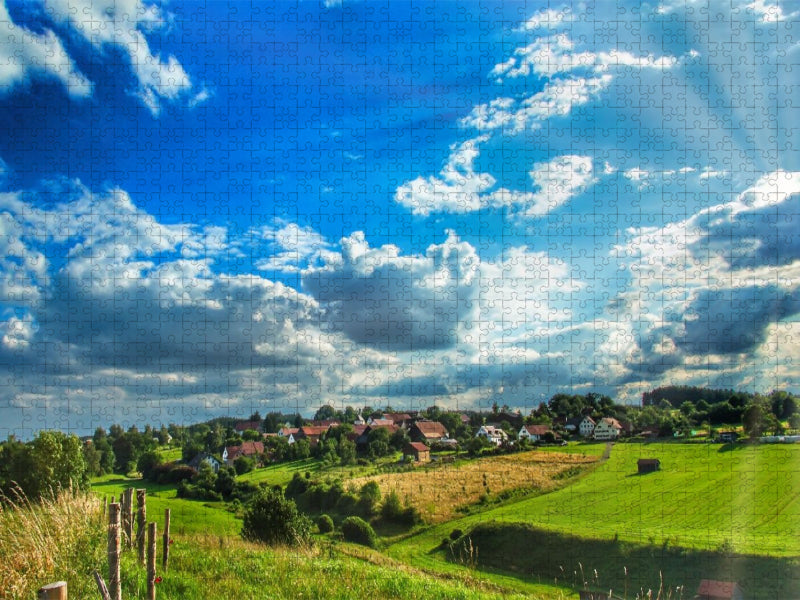 Wolken über dem Dorf - CALVENDO Foto-Puzzle'