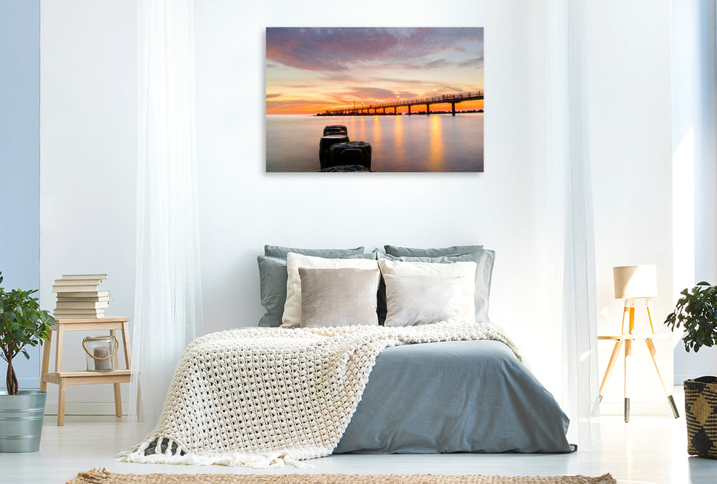 Premium Textil-Leinwand Wustrow zur Blauen Stunde.