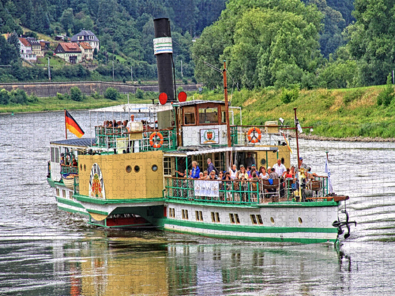 Personendampfer Pirna nahe der großen Elbkurve bei Königstein - CALVENDO Foto-Puzzle'