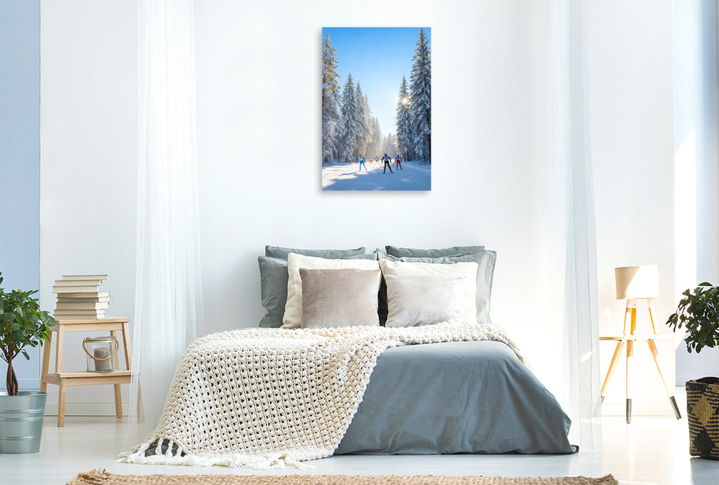 Premium Textil-Leinwand Langlauf - Wettkampf durch den winterwald