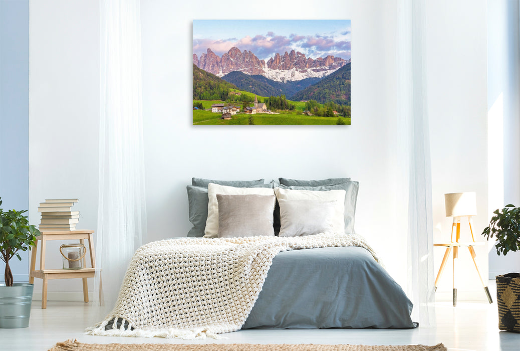 Premium Textil-Leinwand St. Magdalena in Villnöss