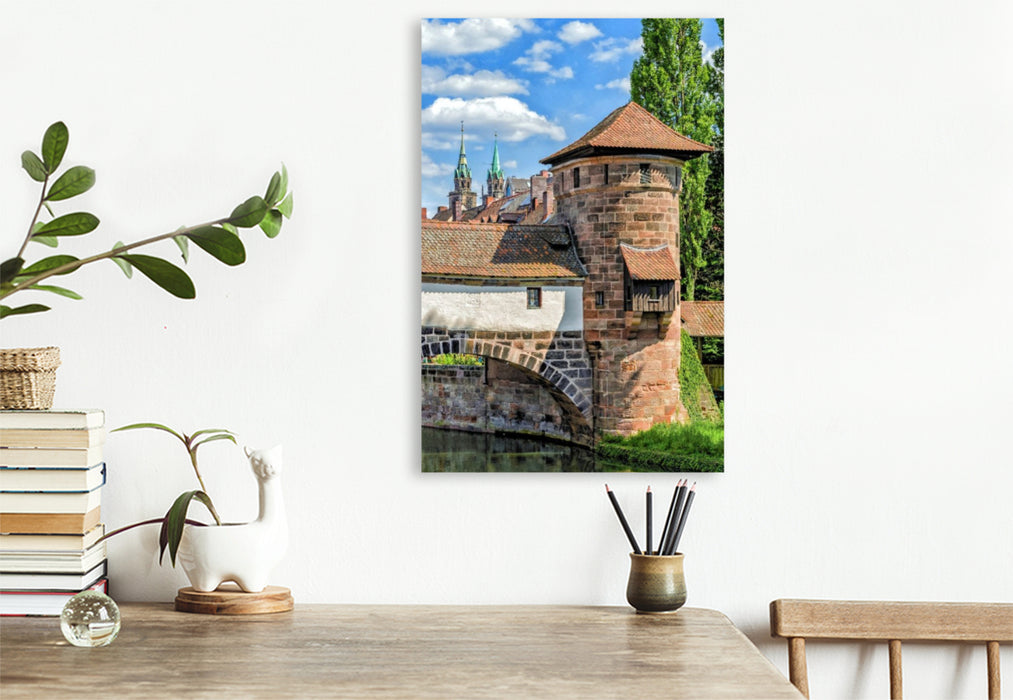 Premium Textil-Leinwand Henkerturm auf der Trödelmarktinsel mit Sandsteinbrücke (links) und Henkersteg (rechts), Nürnberg, Bayern