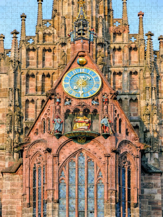 Männleinlaufen - kunstvolle astronomische Uhr am Westgiebel der Frauenkirche am Hauptmarkt in Nürnberg, Bayern - CALVENDO Foto-Puzzle'