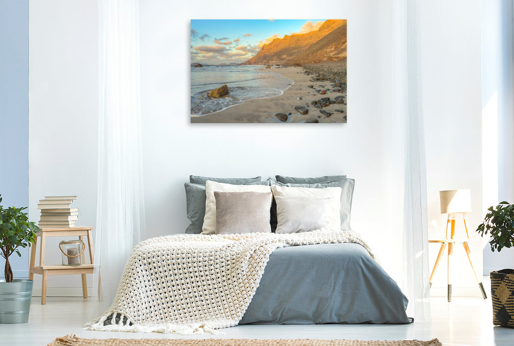 Premium Textil-Leinwand Abendstimmung am Playa de Famara auf Lanzarote