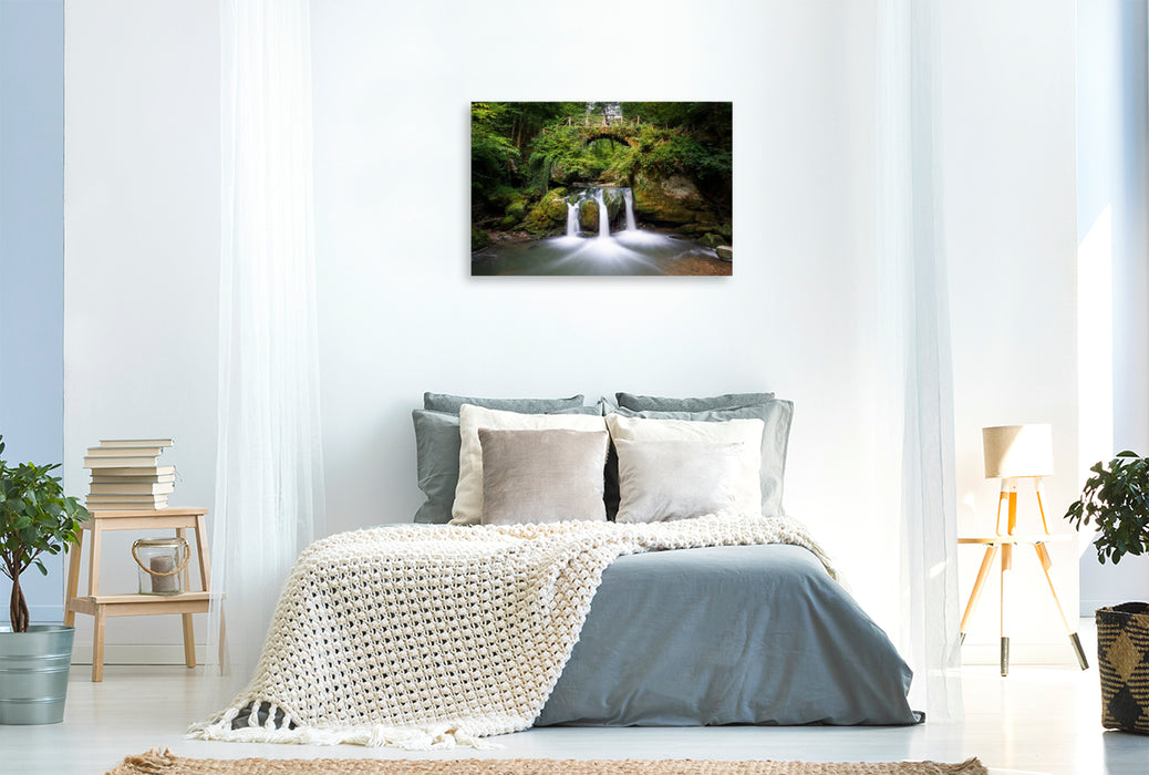 Premium Textil-Leinwand Idyllischer Schiessentümpel im Müllerthal