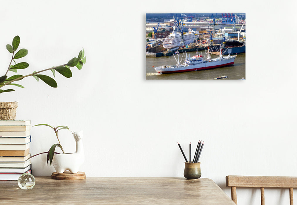 Premium Textil-Leinwand Hamburger Hafen Panorama mit Blick auf eine Werft