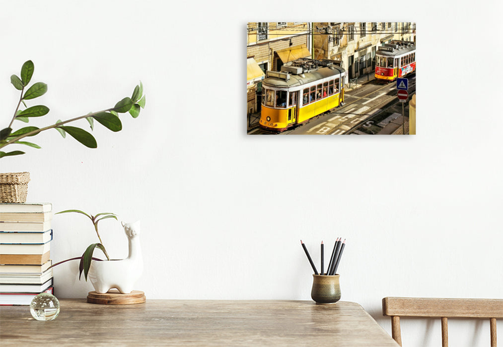 Premium Textil-Leinwand Diese ikonische gelbe Straßenbahn ist ein Wahrzeichen von Lissabon