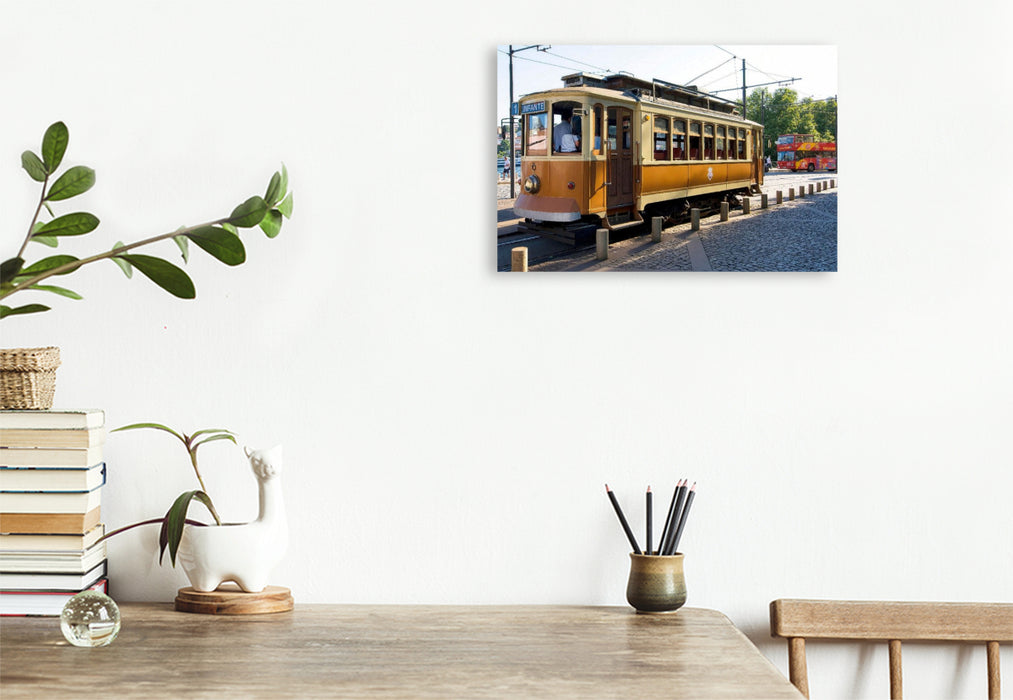 Premium Textil-Leinwand Historische Straßenbahn in Porto