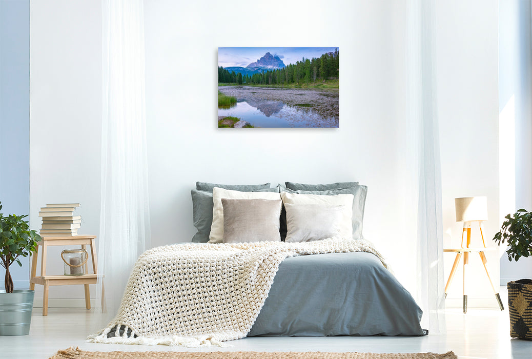 Premium Textil-Leinwand Antornosee mit den Drei Zinnen