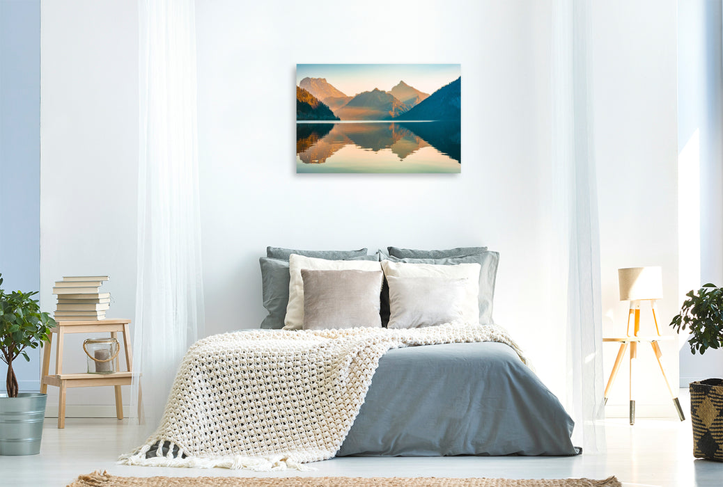 Premium Textil-Leinwand Traunsee mit Traunstein und Totem Gebirge