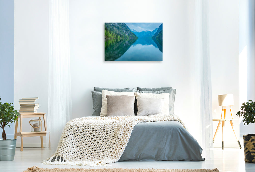 Premium Textil-Leinwand Königssee mit Berchtesgadener Alpen